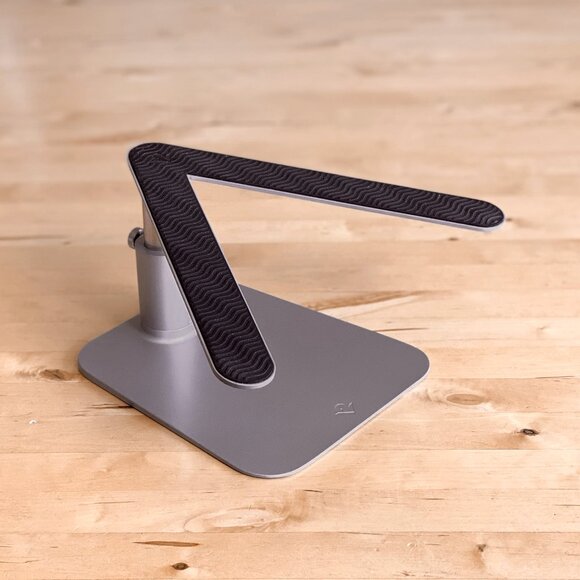 Twelve South HiRise Height-Adjustable Stand for MacBooks & Laptops - Picture 2 of 7